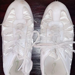 Nfinity cheerleading shoes